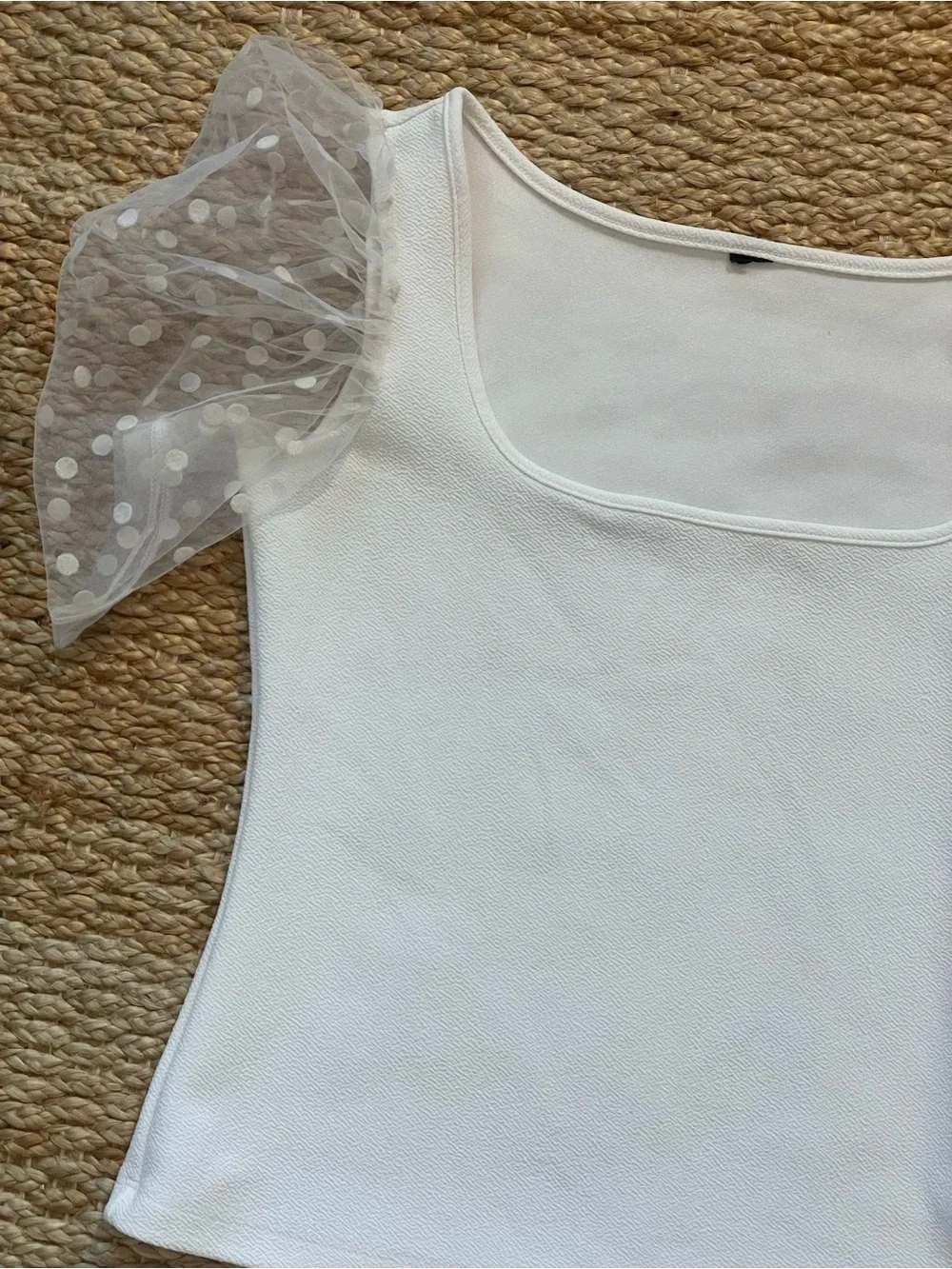 White Puff Sleeve Square Neck Top Women’s M Blouse Neckline Feminine